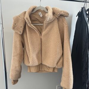 ALO Yoga Tan Sherpa Jacket